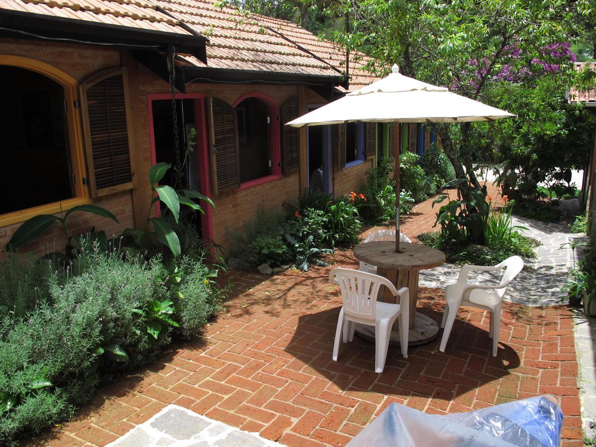 Vila Baltica Chales Campos do Jordão Exteriör bild